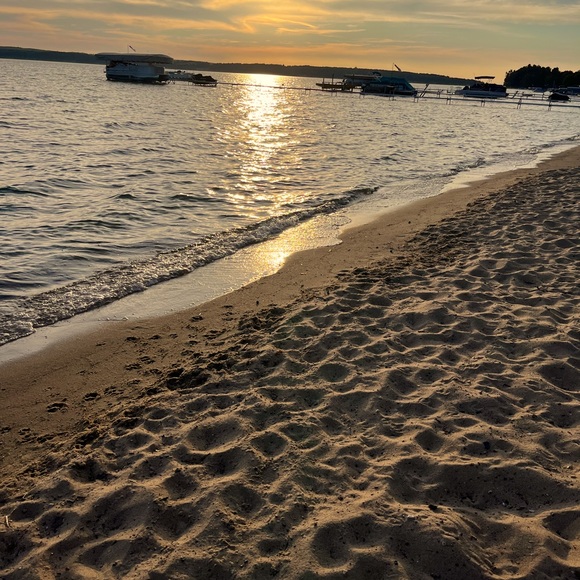 Meet your Posher, Angela - Picture 1 of 1